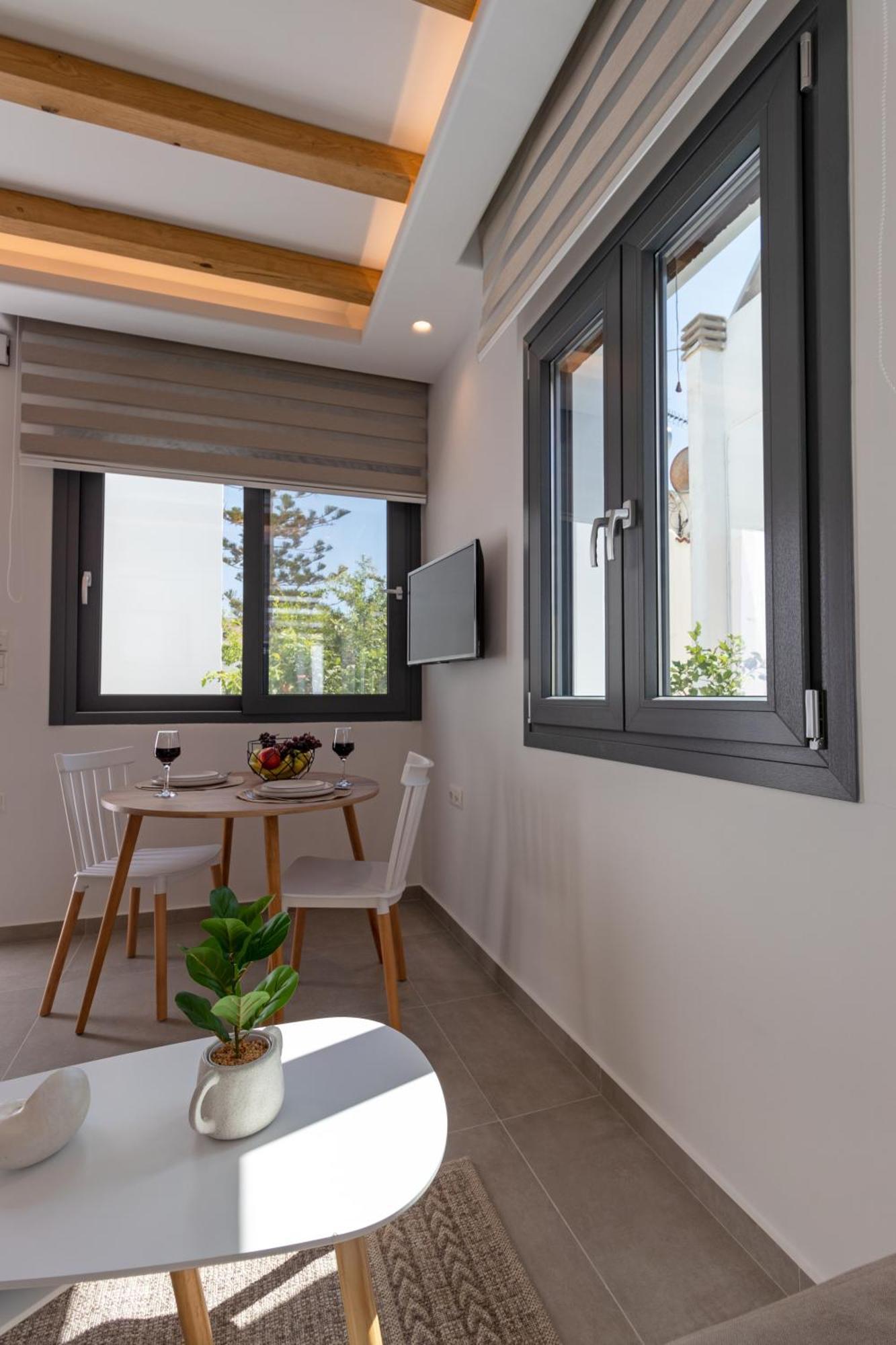 Juliano Luxury Apartments, Port Of Naxos